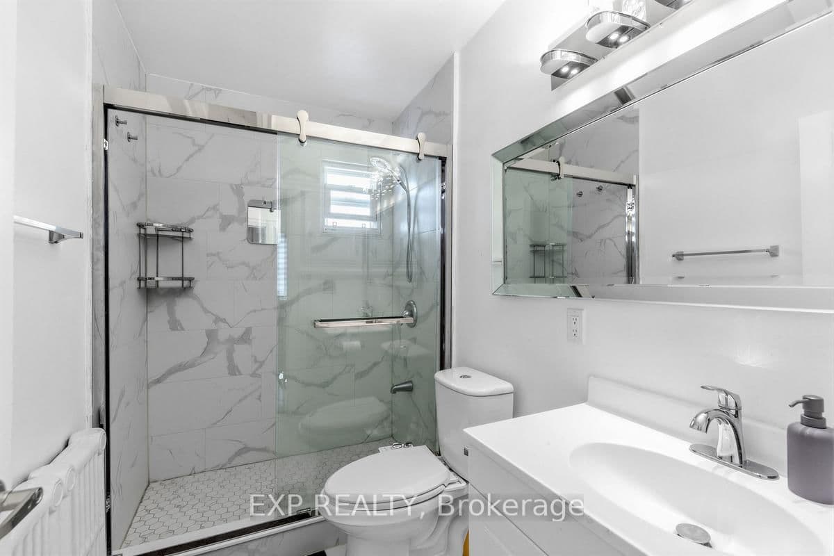 79 Barrie Street E thumbnail 4