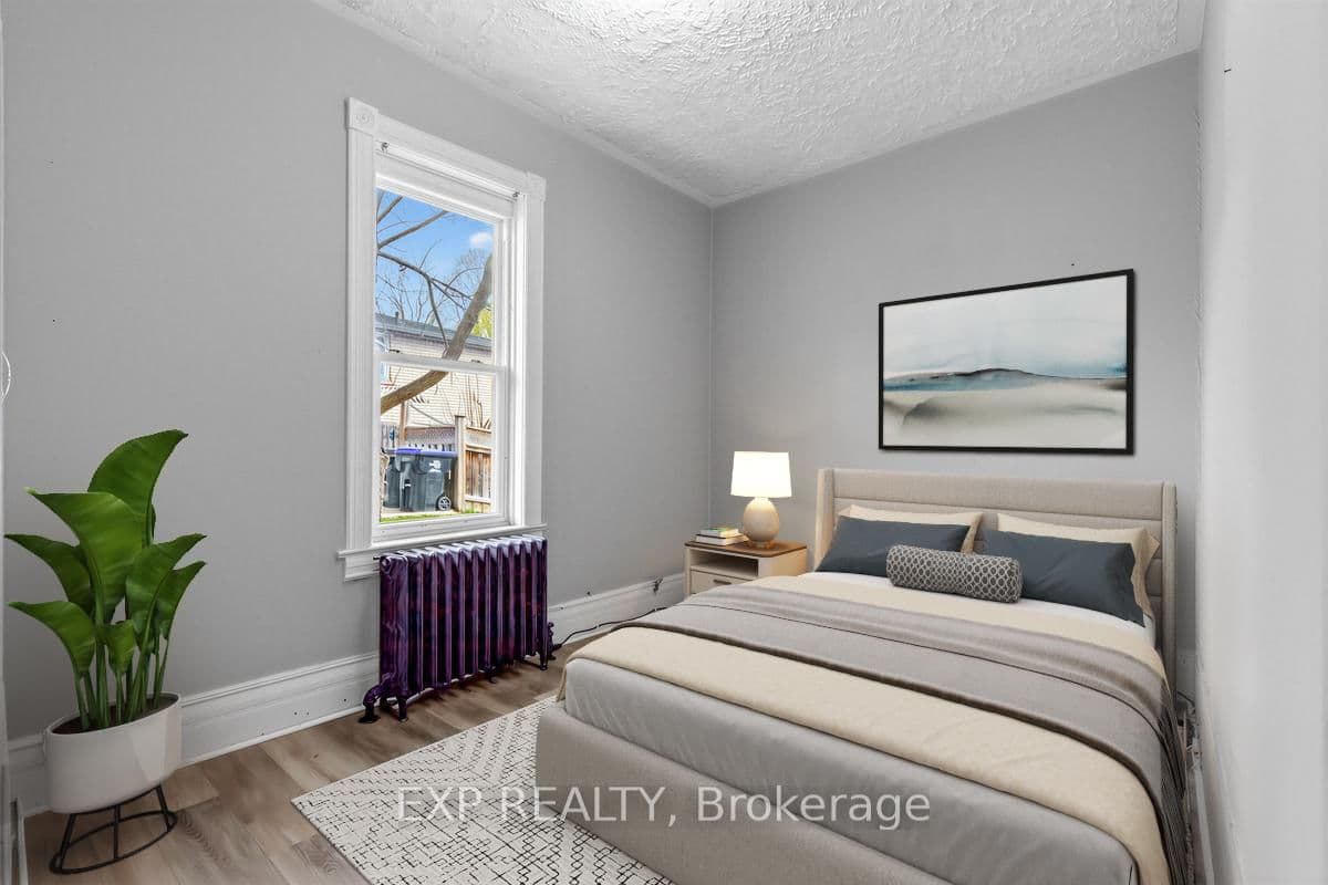 79 Barrie Street E thumbnail 5