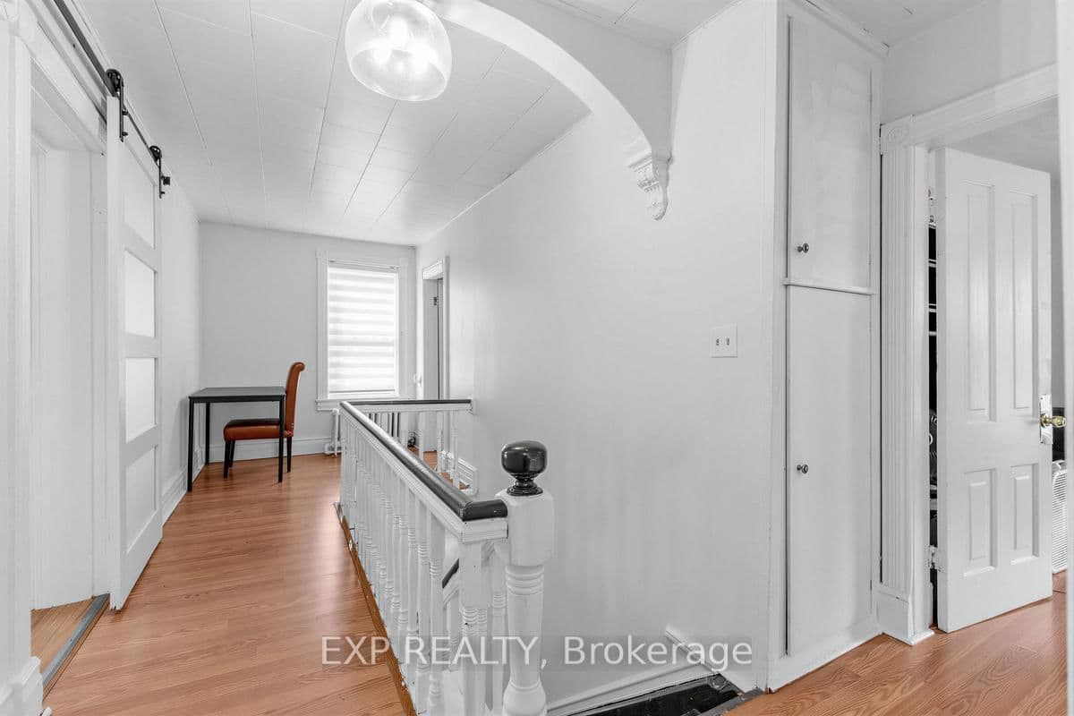79 Barrie Street E thumbnail 6
