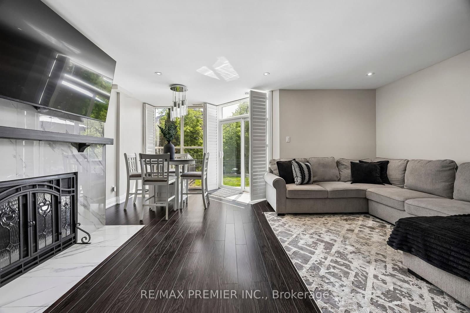 100 Arbors Lane, Unit 8 thumbnail 11