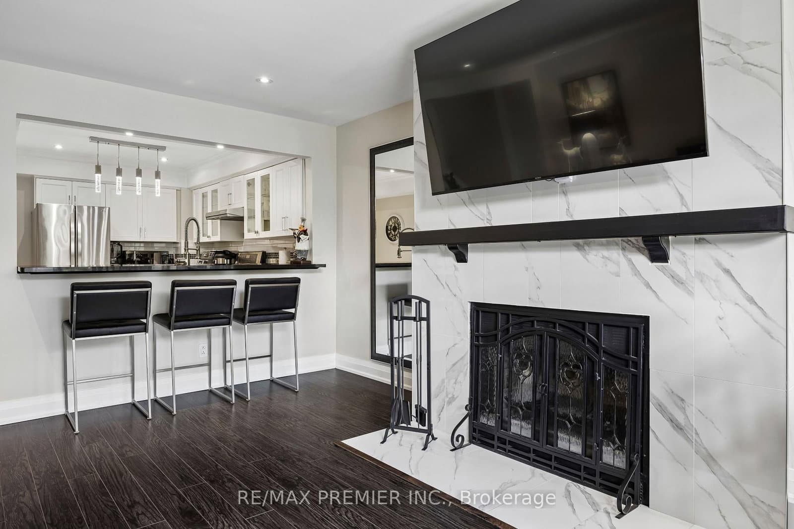 100 Arbors Lane, Unit 8 thumbnail 17