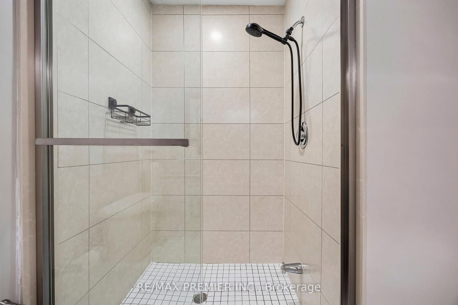 100 Arbors Lane, Unit 8 thumbnail 42