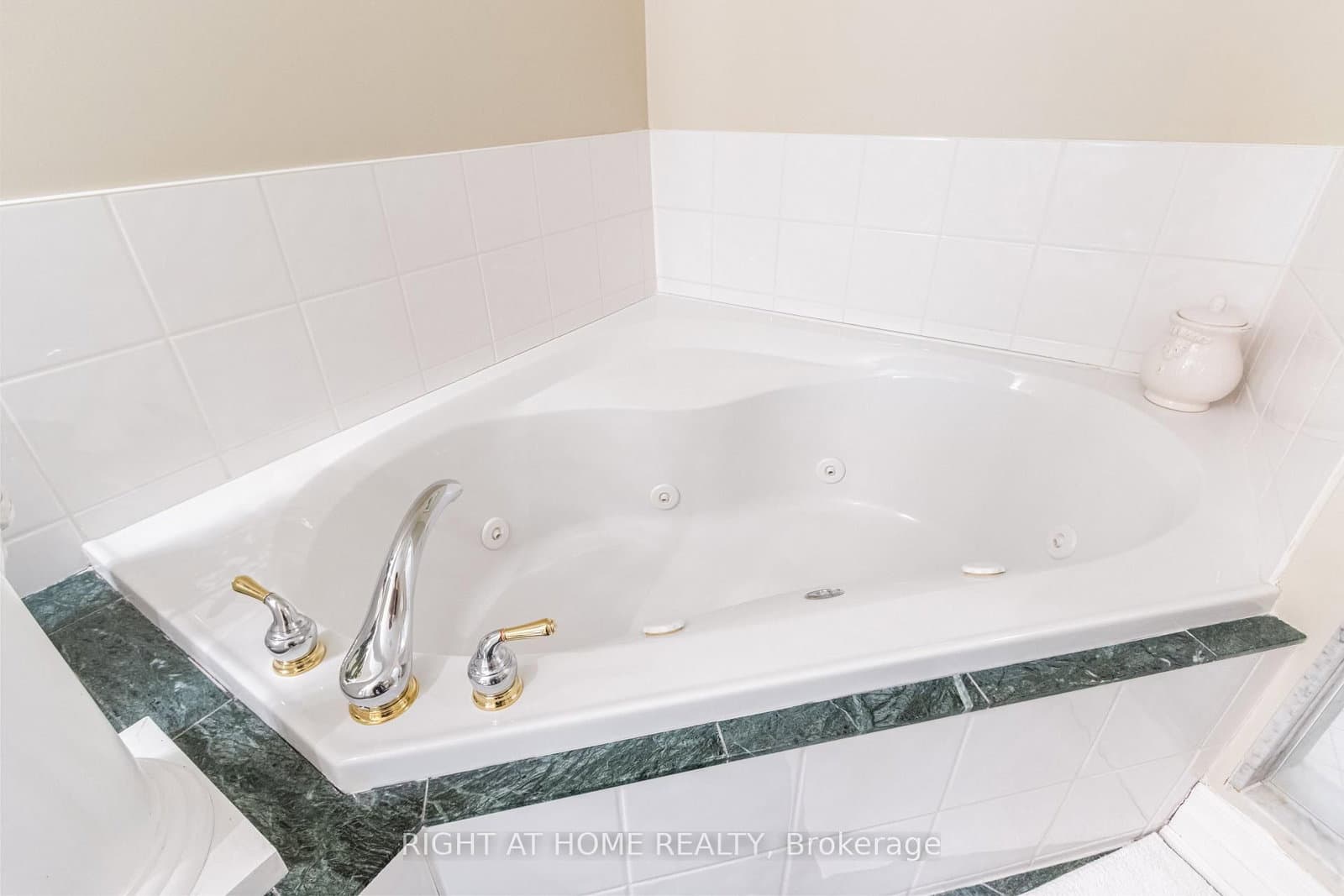 405 Crossing Bridge Place, Unit 5B thumbnail 24