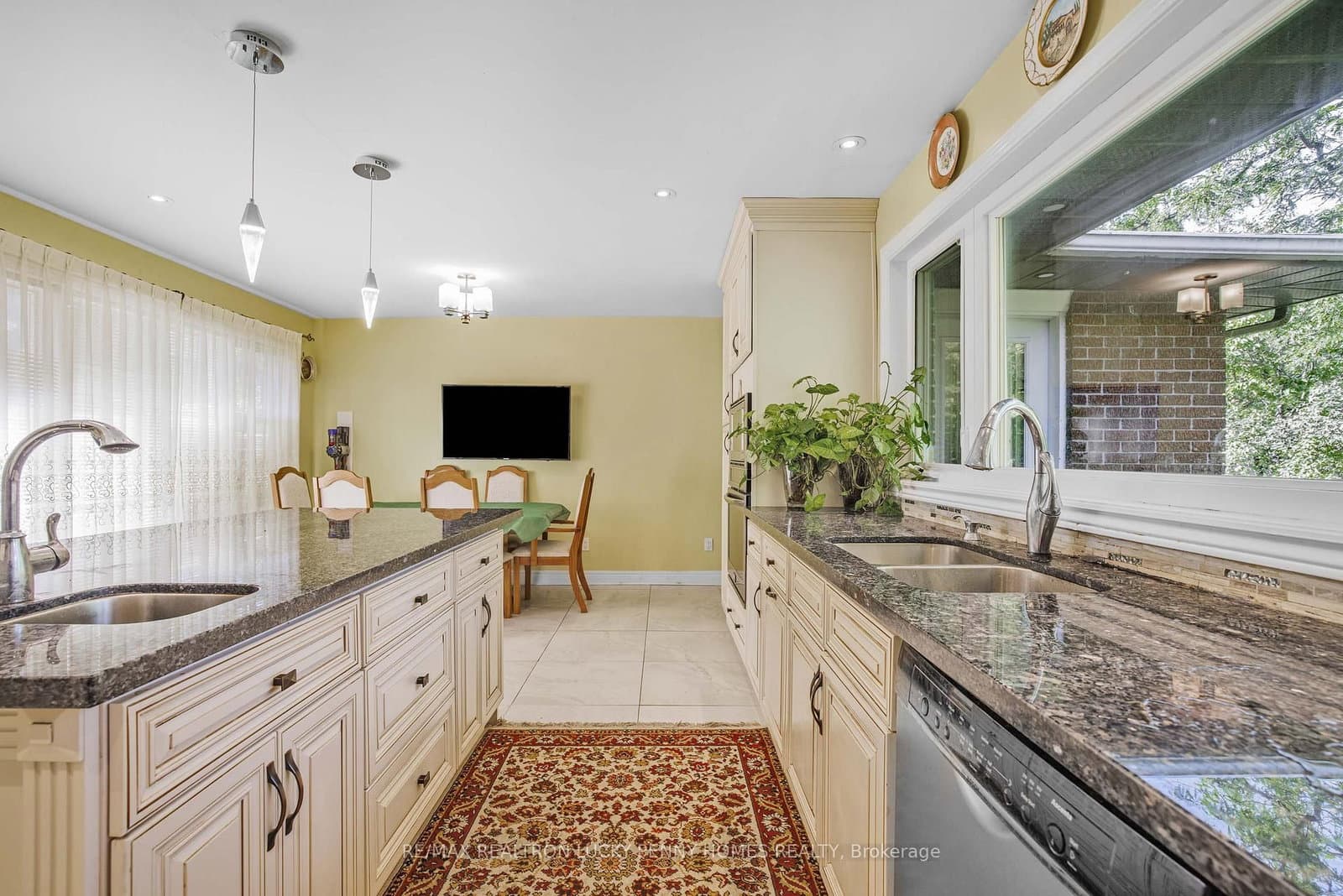 9799 Warden Avenue thumbnail 13