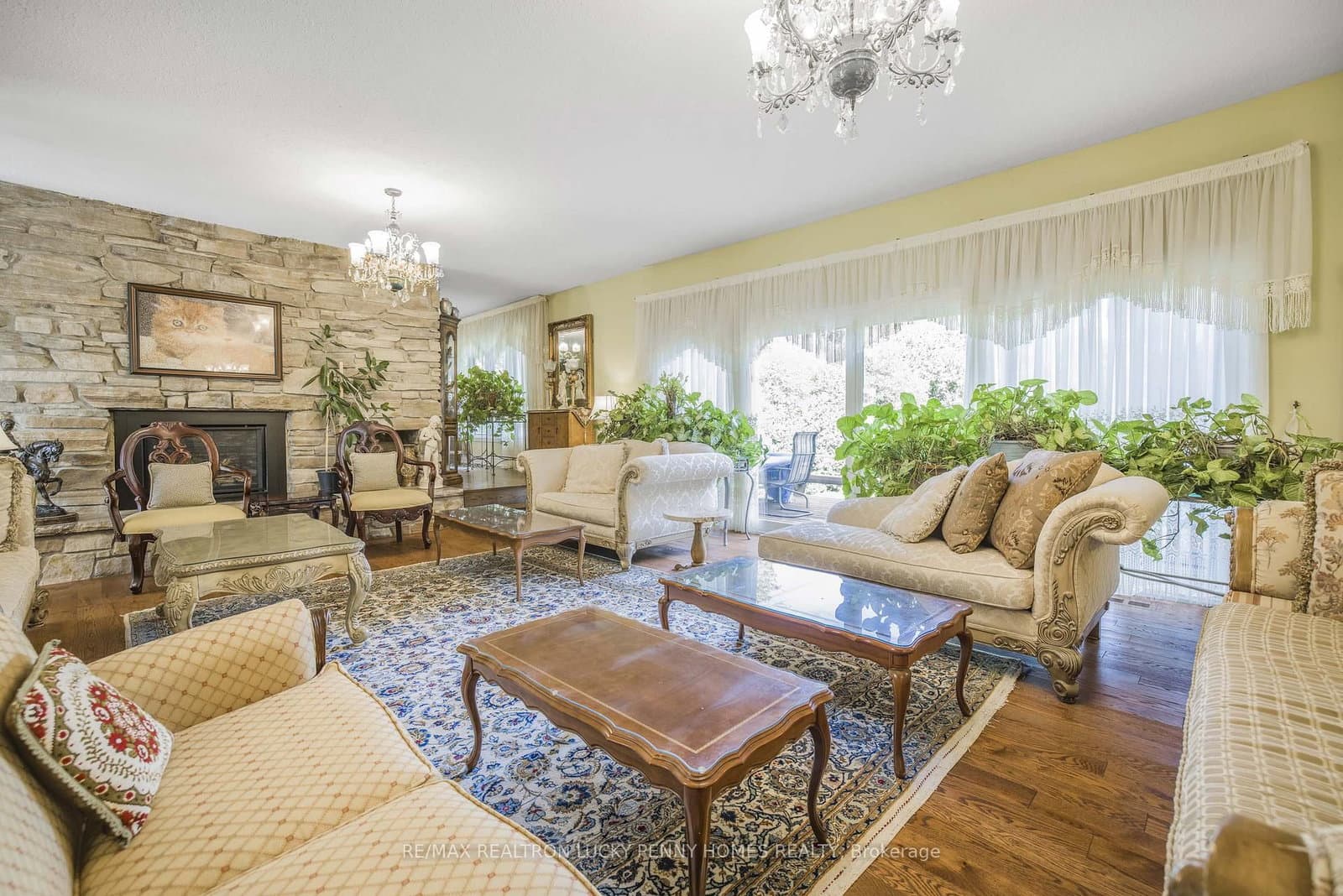 9799 Warden Avenue thumbnail 6