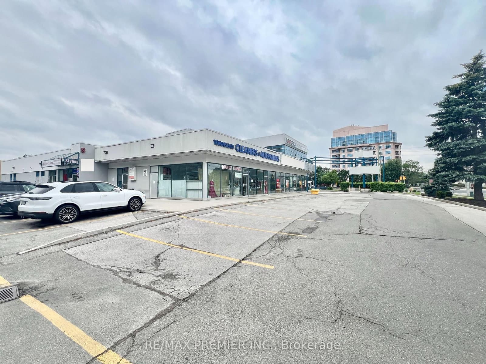 7077 Bathurst Street, Unit 7 thumbnail 2