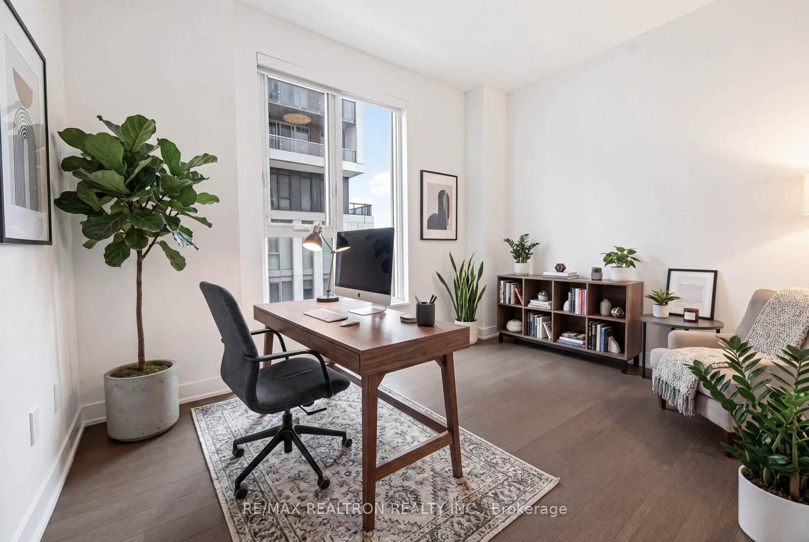 38 Simcoe Promenade, Unit C909 thumbnail 12