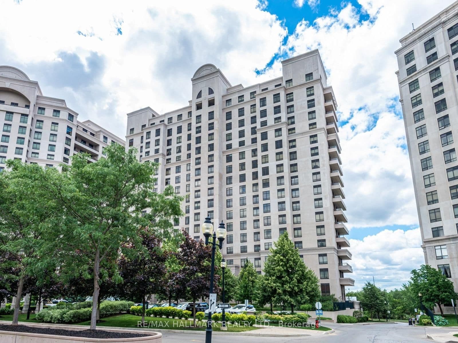 #303 - 9245 Jane Street