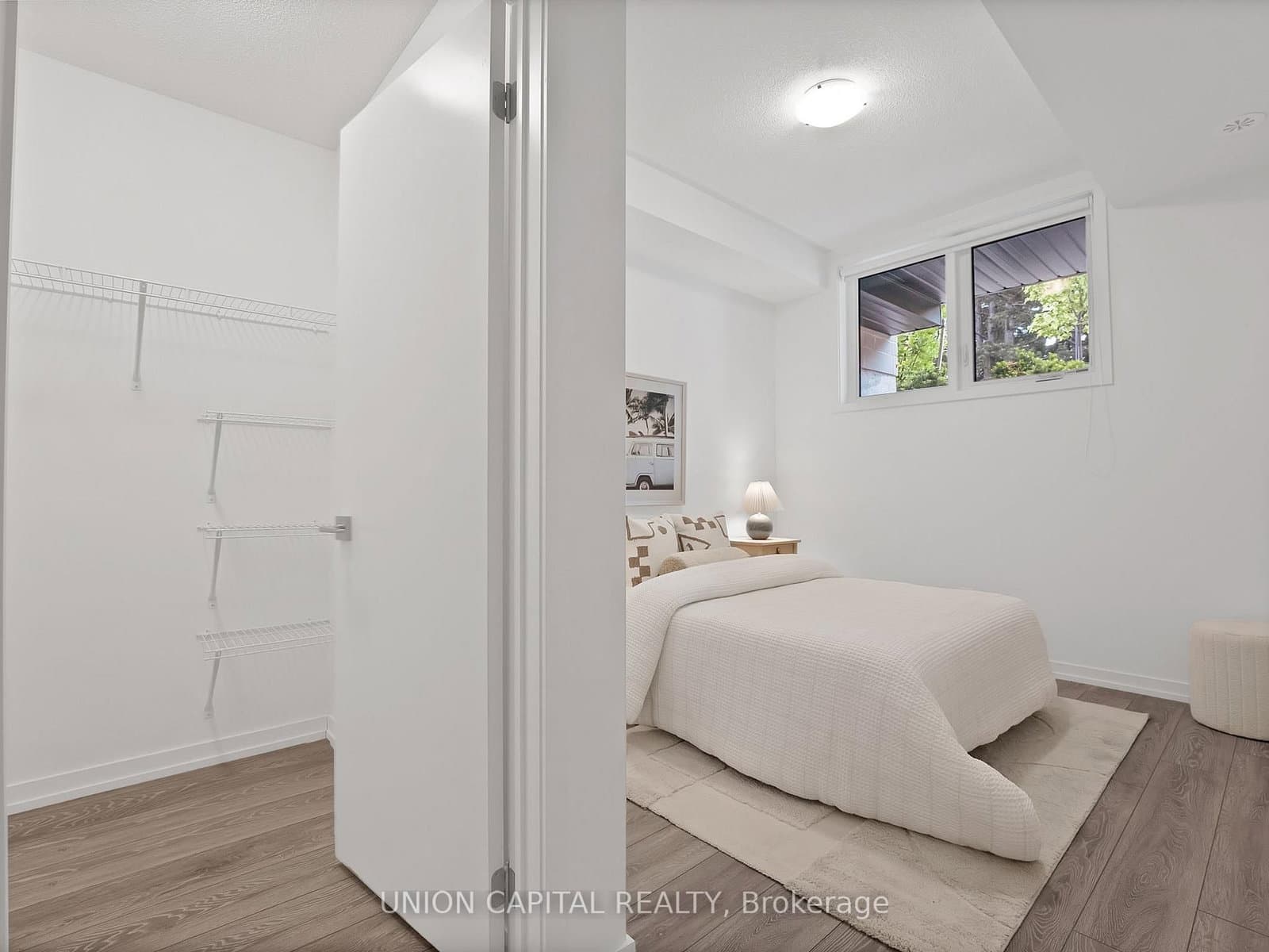 26 Lytham Green Circle, Unit 6 thumbnail 12