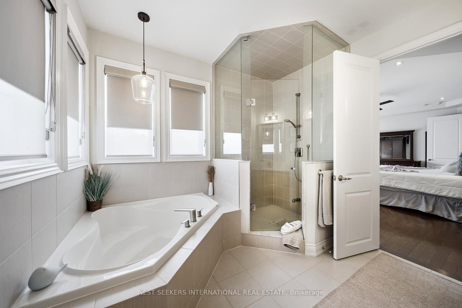 9 Larkin Avenue thumbnail 19