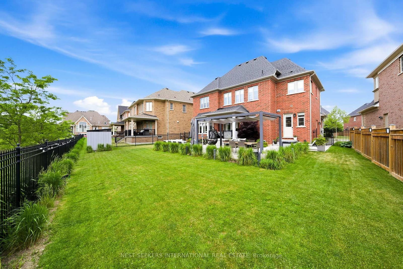 9 Larkin Avenue thumbnail 32