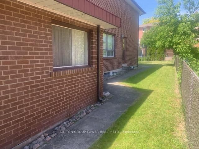 8408 Islington Avenue thumbnail 26