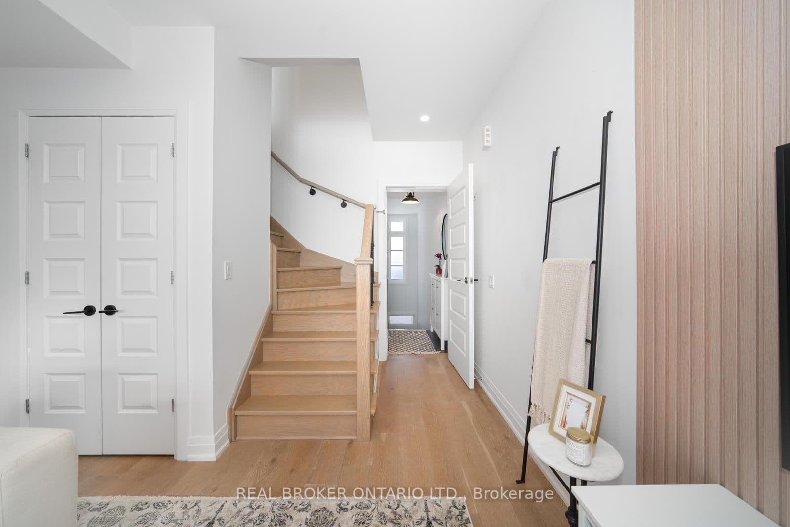 8167 Kipling Avenue, Unit 48 thumbnail 3