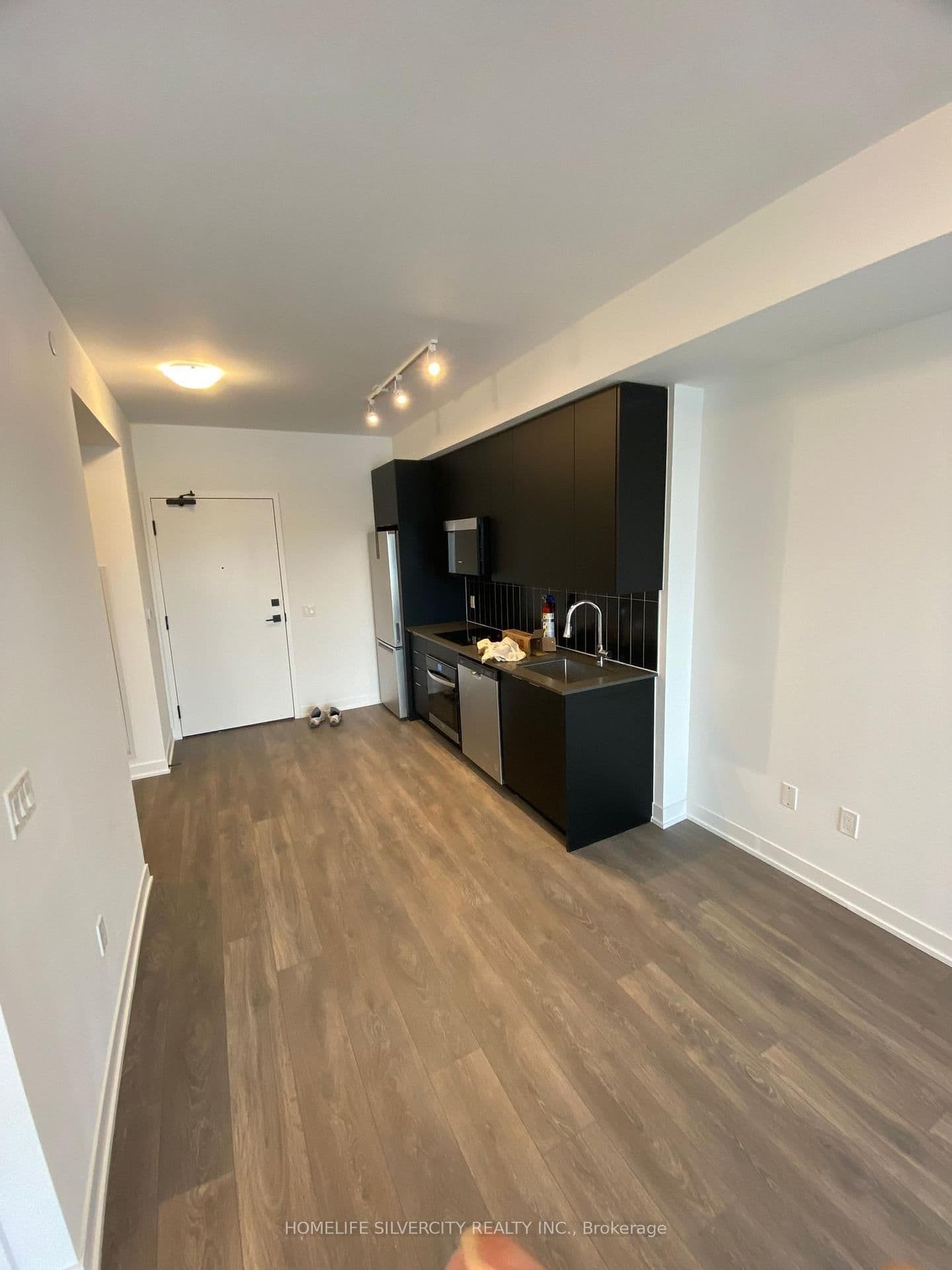 474 Caldari Road, Unit 313 thumbnail 6