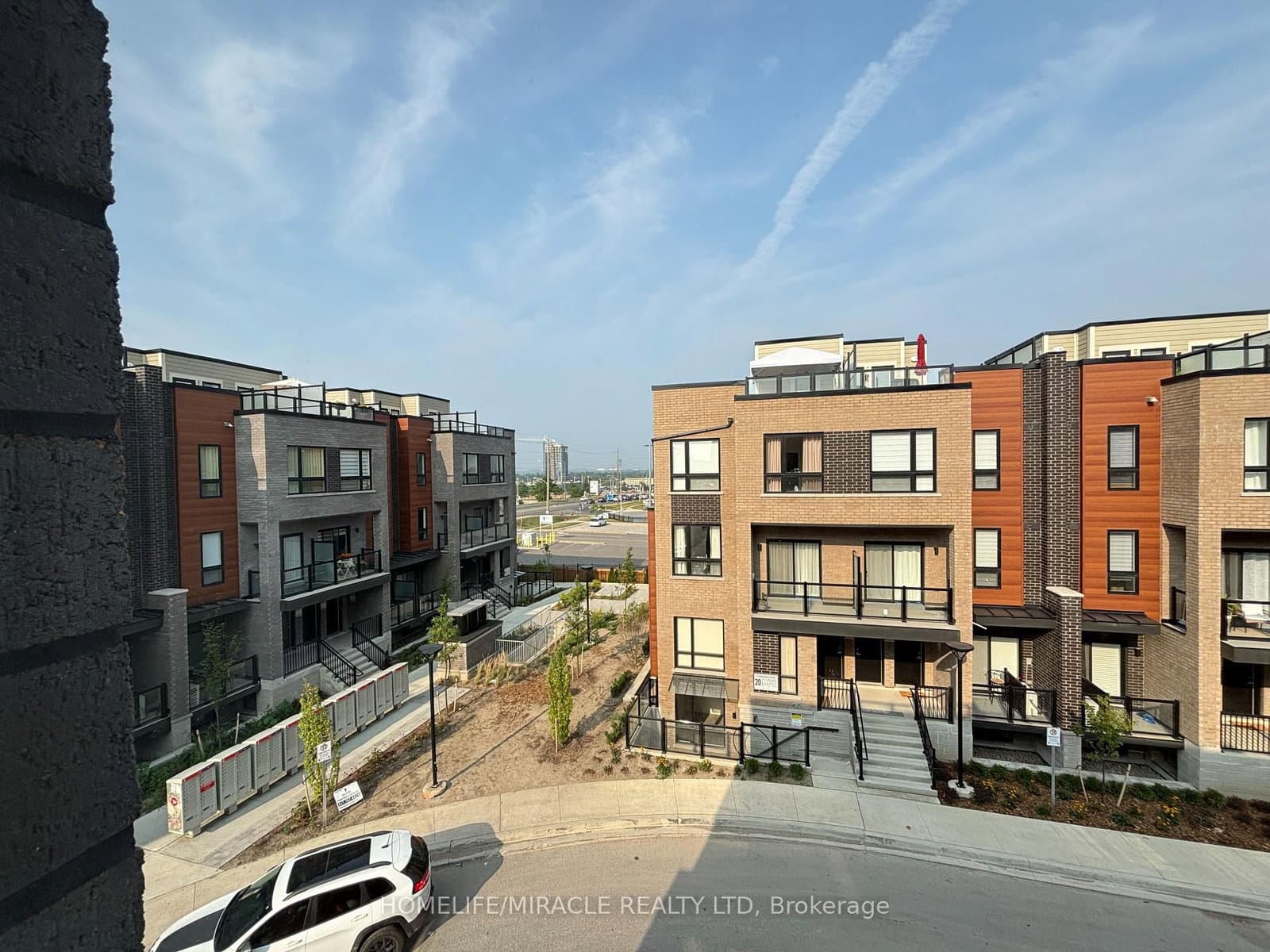 17 Lytham Green Circle, Unit 26 thumbnail 25