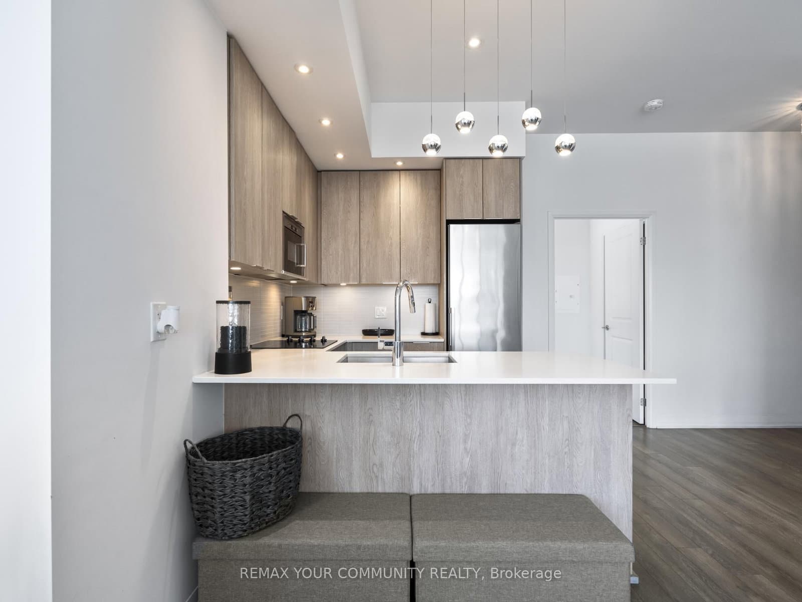 99 Eagle Rock Way, Unit 1012 thumbnail 13