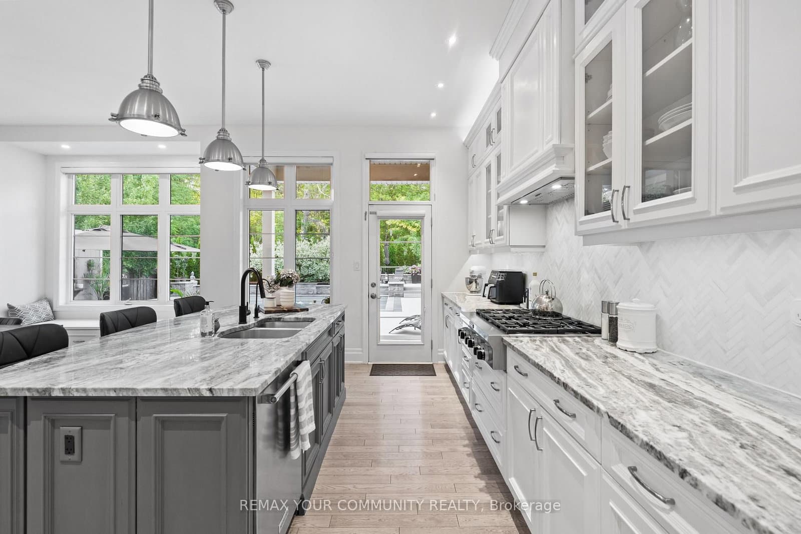 106 Forest Grove Court thumbnail 19