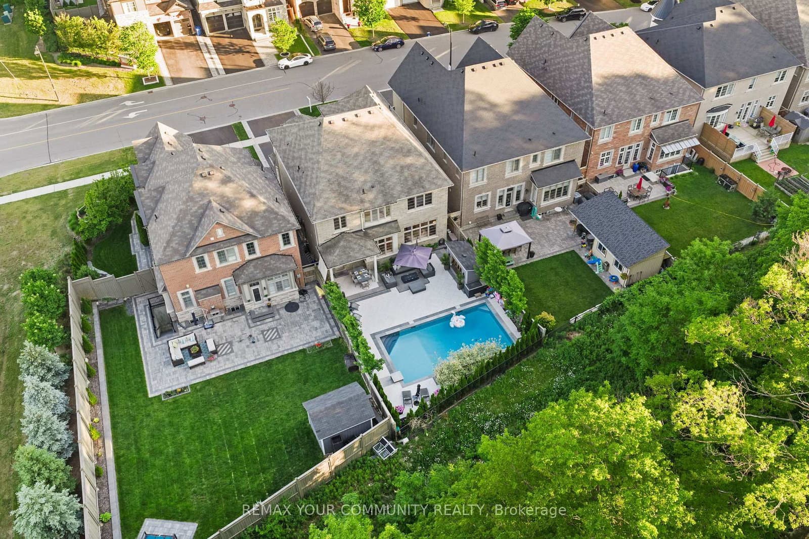 106 Forest Grove Court thumbnail 2