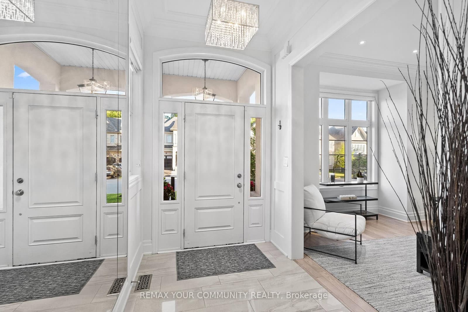 106 Forest Grove Court thumbnail 4