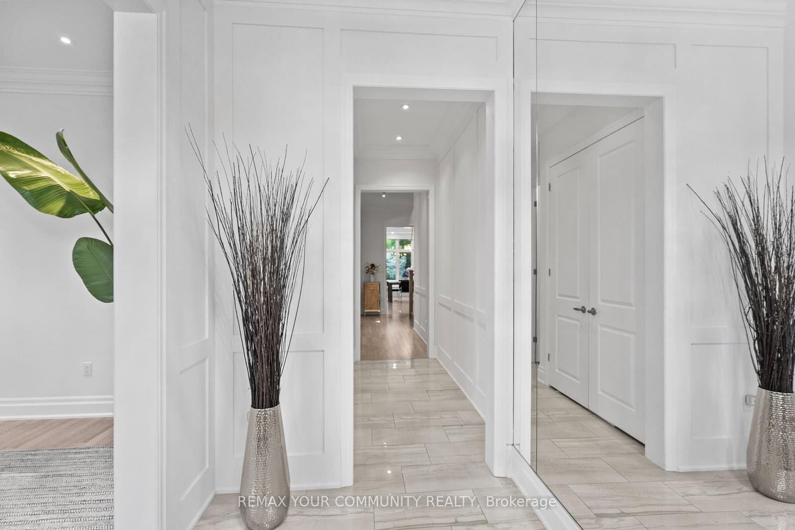 106 Forest Grove Court thumbnail 5