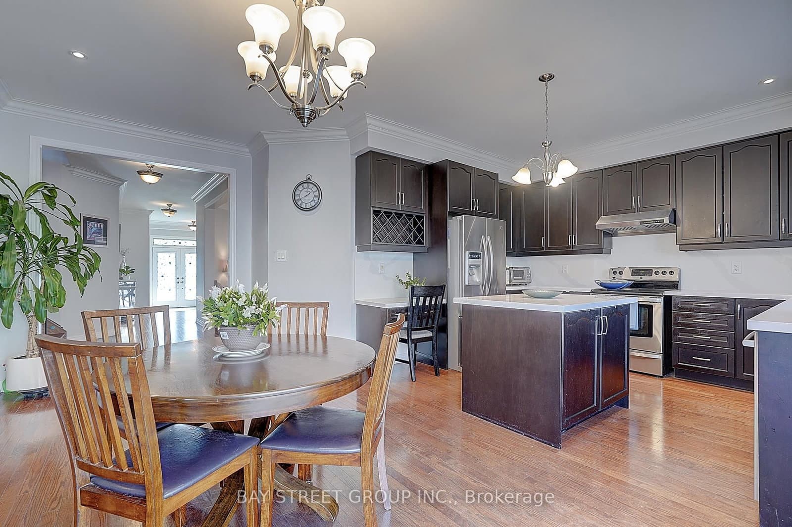 90 Gable Avenue thumbnail 14