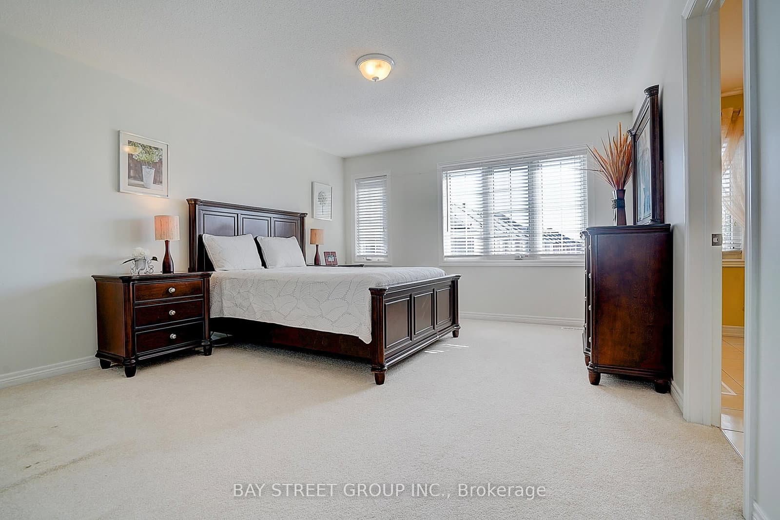 90 Gable Avenue thumbnail 19