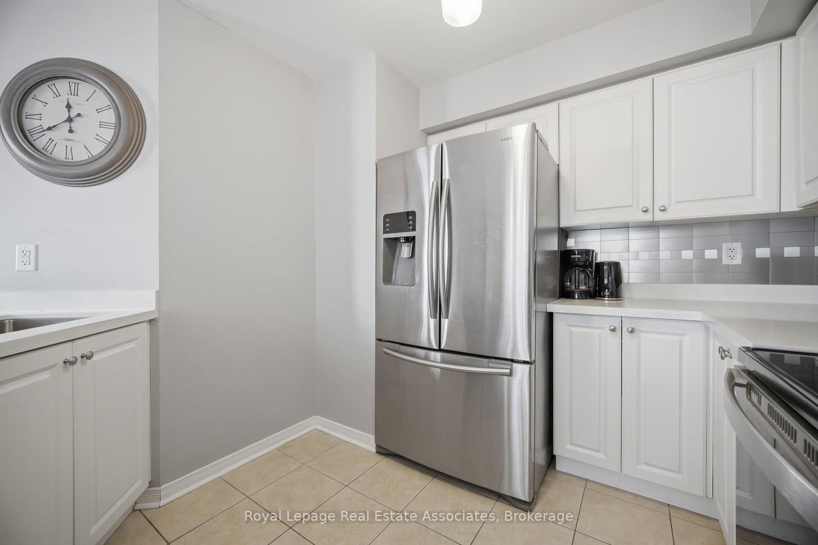 192 Louisbourg Way thumbnail 14