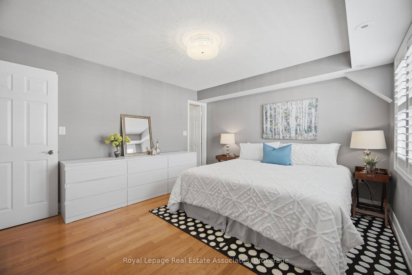 192 Louisbourg Way thumbnail 23