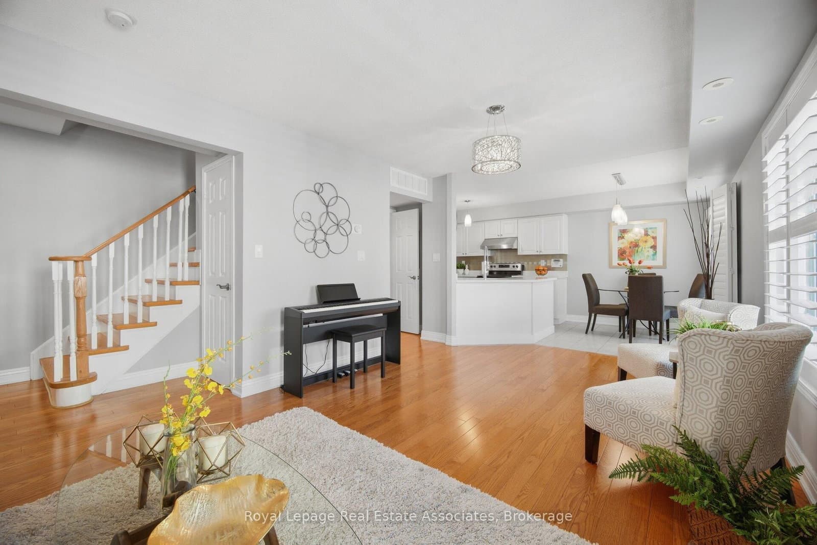 192 Louisbourg Way thumbnail 6