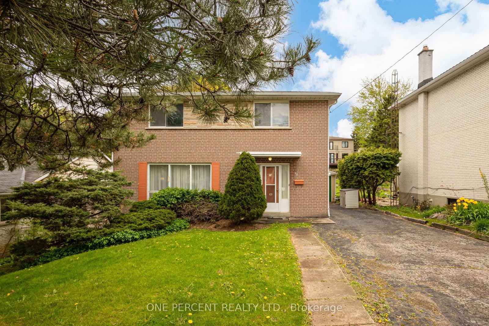 79 Grandview Avenue - Image 1
