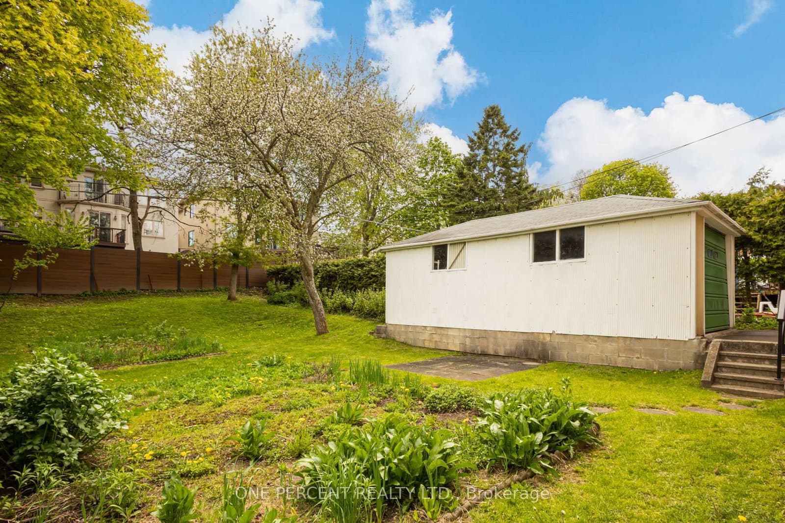 79 Grandview Avenue thumbnail 48