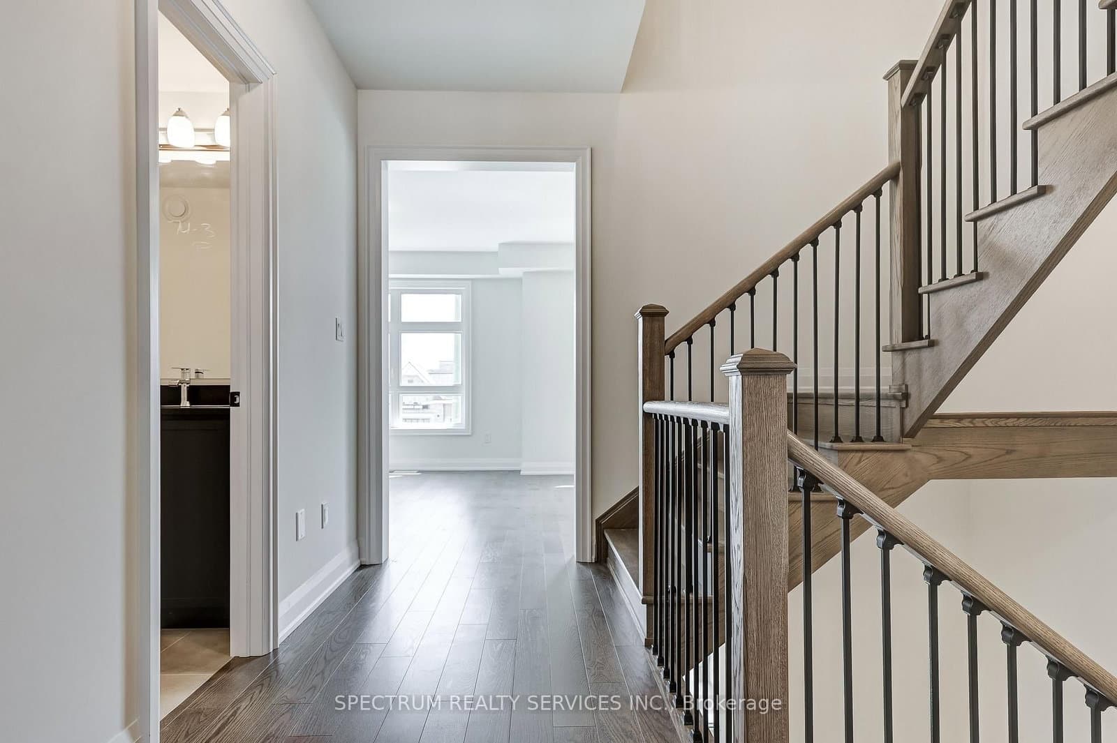 72 Adario Crescent thumbnail 14