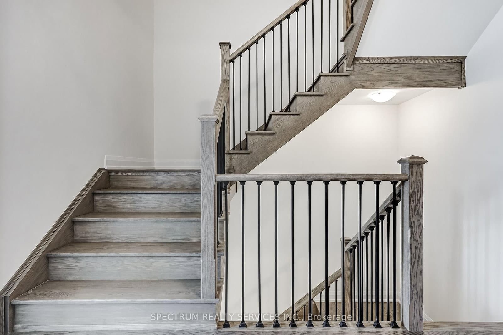 72 Adario Crescent thumbnail 16