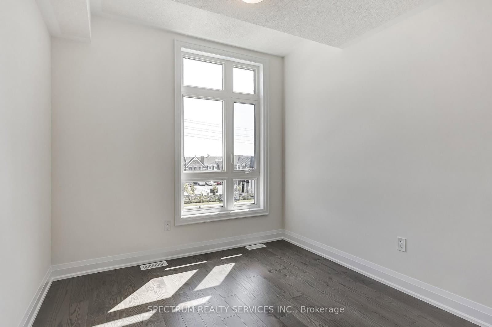 72 Adario Crescent thumbnail 27