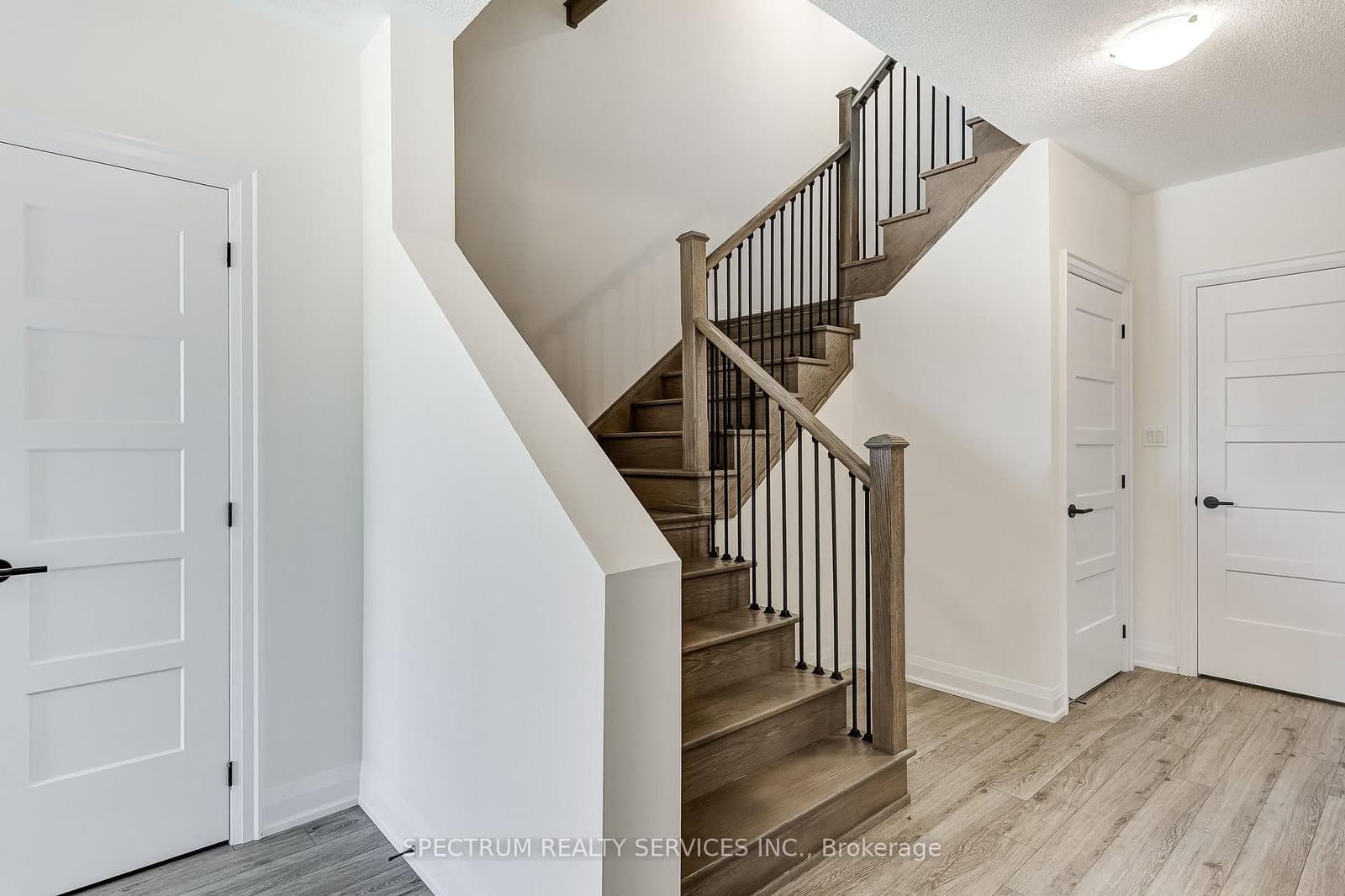 72 Adario Crescent thumbnail 44