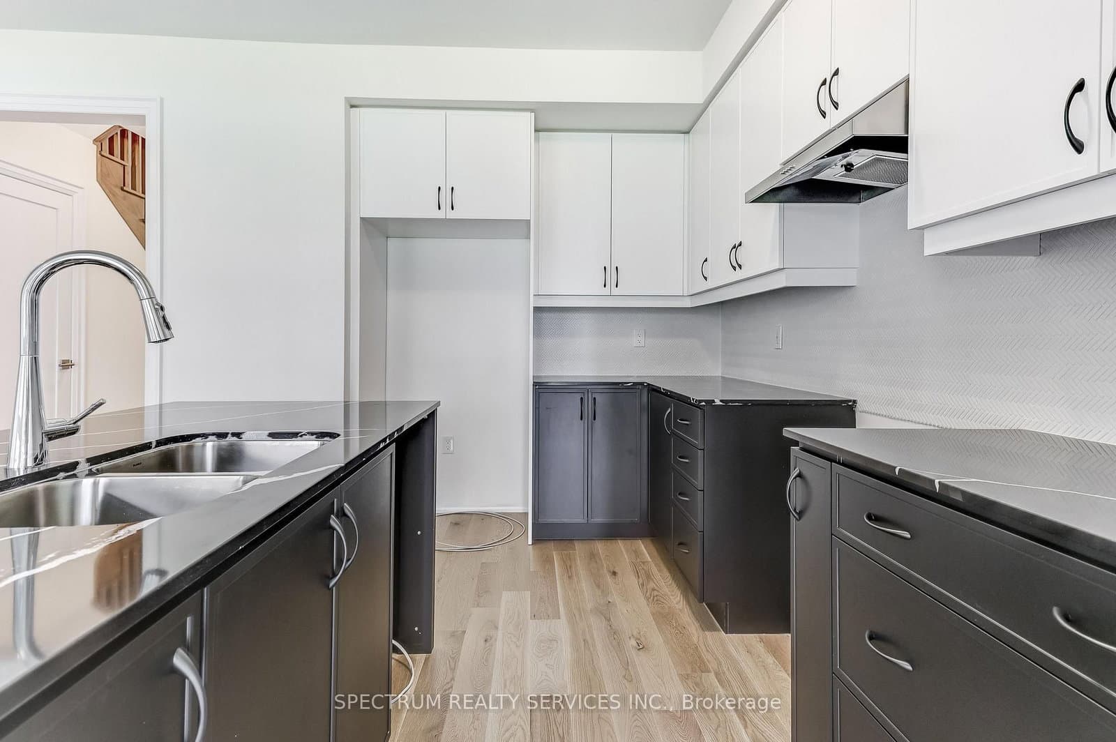 103 Adario Crescent thumbnail 16