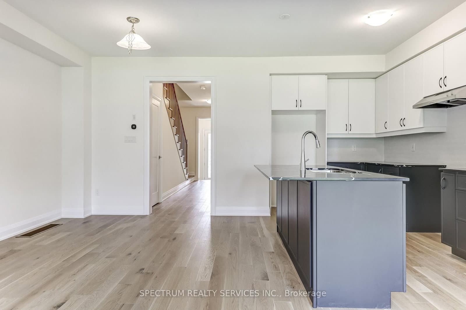 103 Adario Crescent thumbnail 18