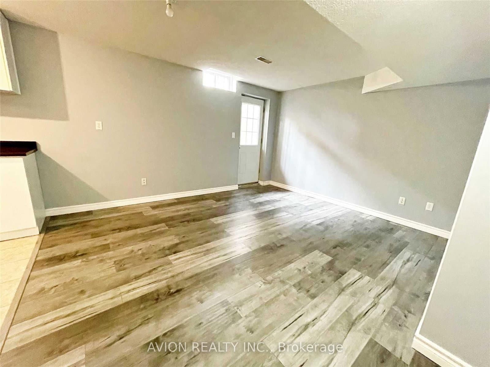 73 Harry Blaylock Drive, Unit Lower thumbnail 2