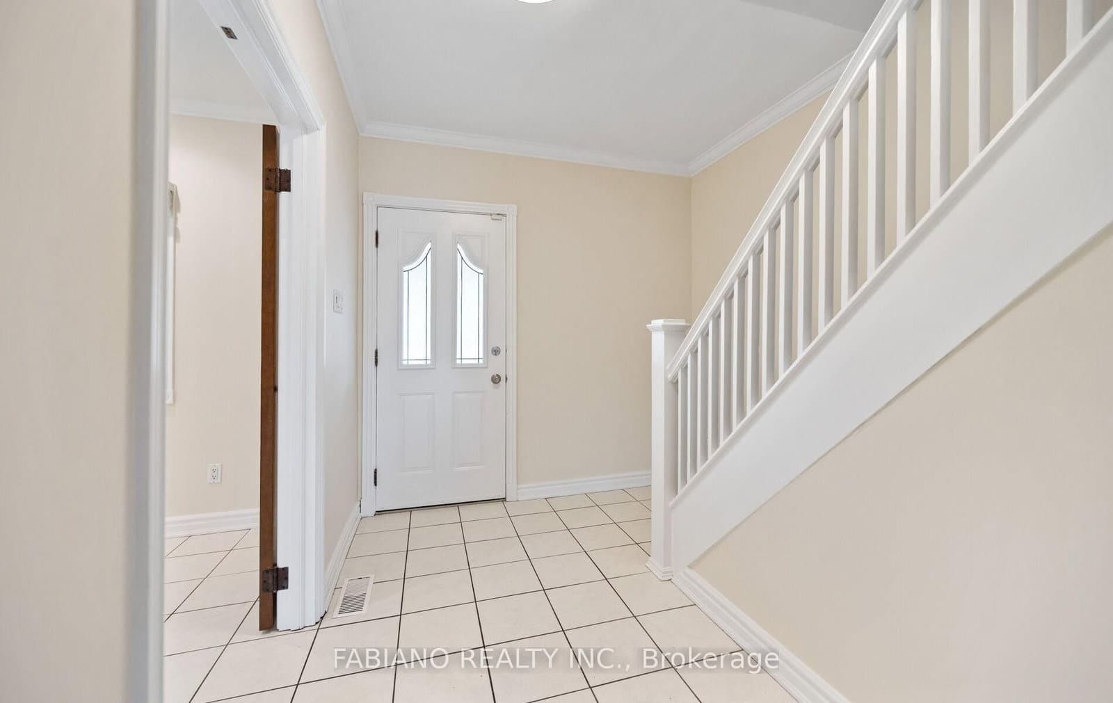7872 - 7876 Kipling Avenue thumbnail 8