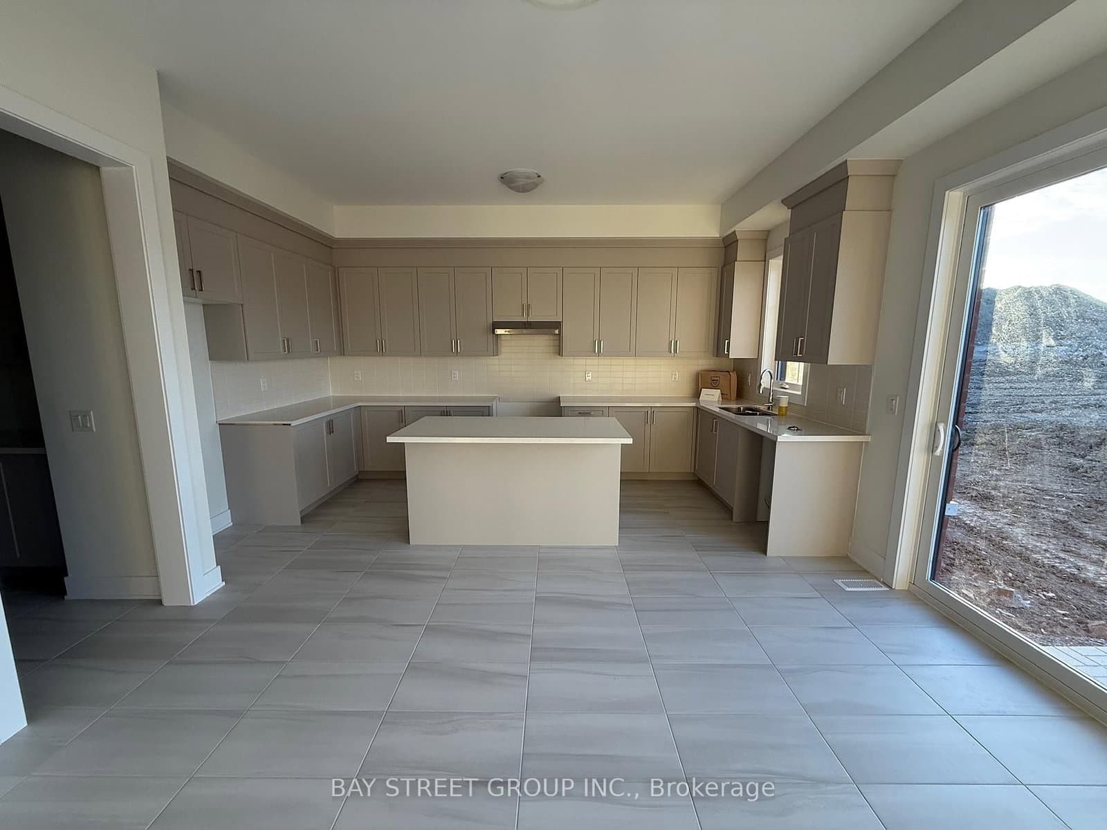 34 NANHAI Avenue thumbnail 10