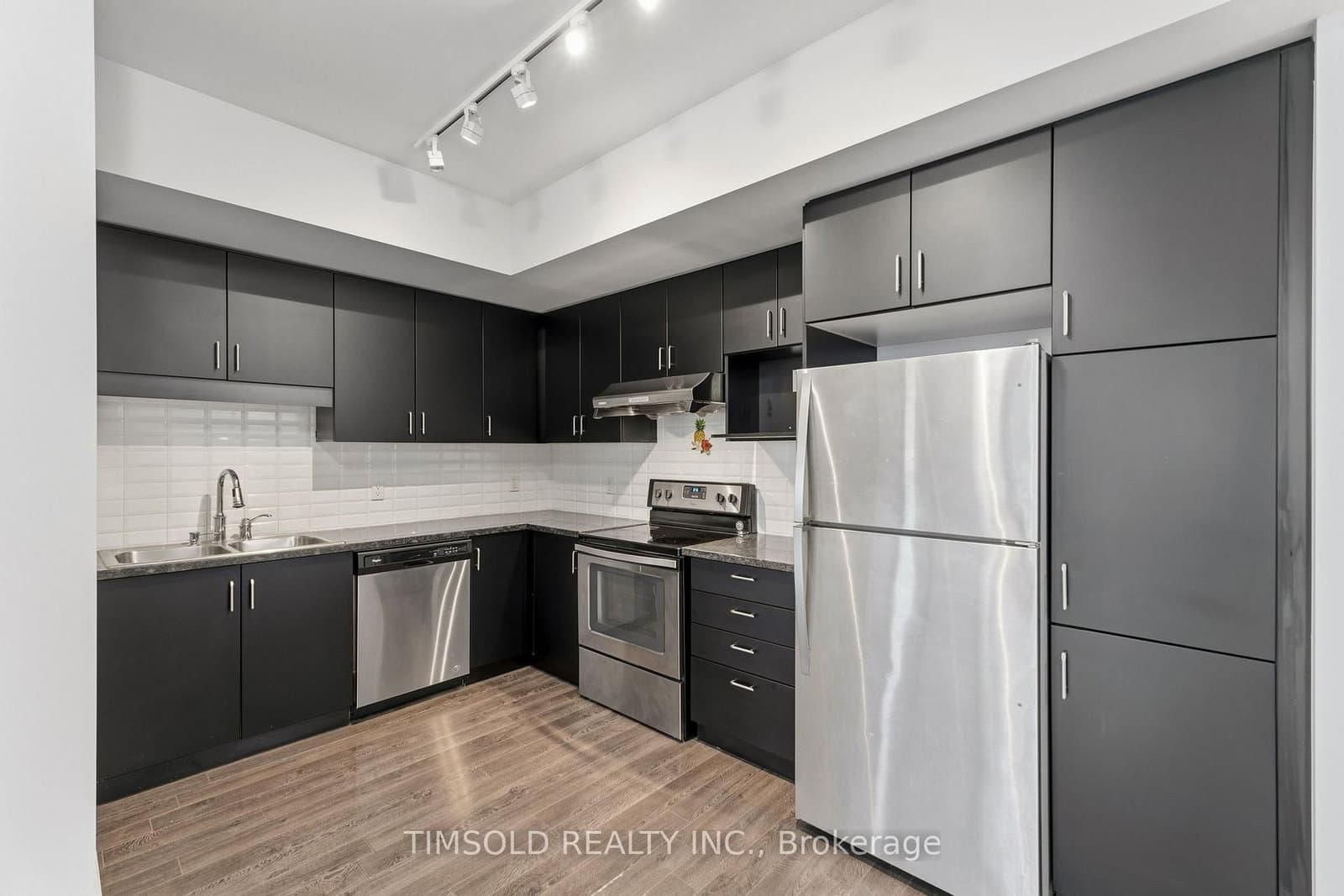 33 Clegg Road, Unit 1012 thumbnail 7