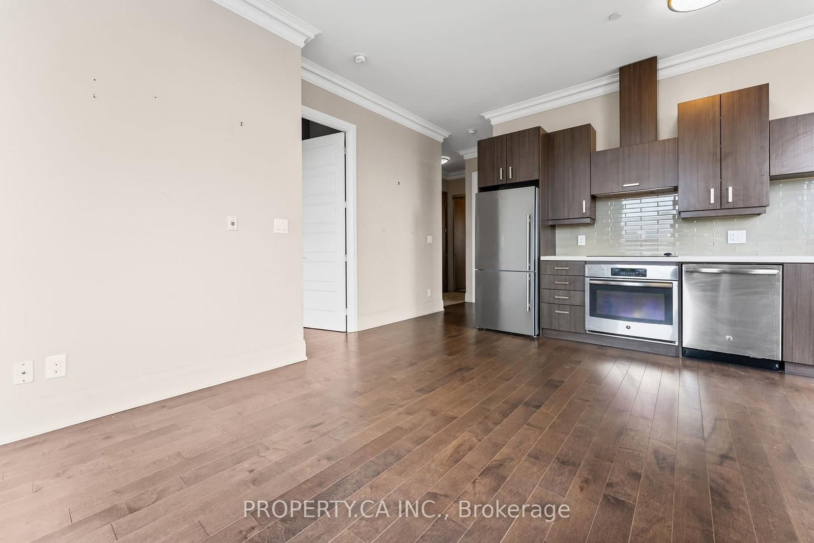 28 Uptown Drive, Unit Ph15 thumbnail 4