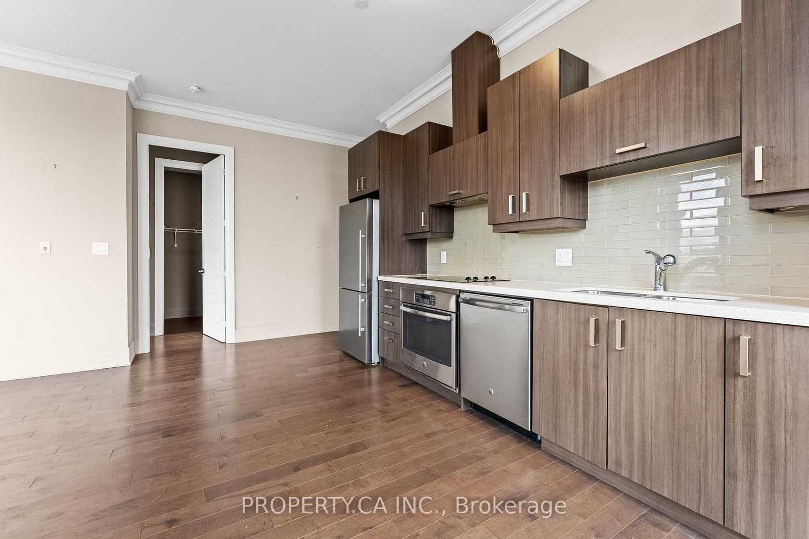 28 Uptown Drive, Unit Ph15 thumbnail 5