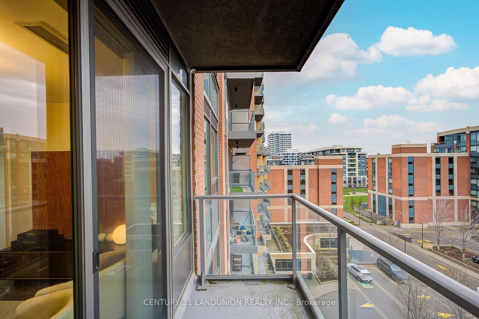 18 Uptown Drive, Unit 808 thumbnail 26