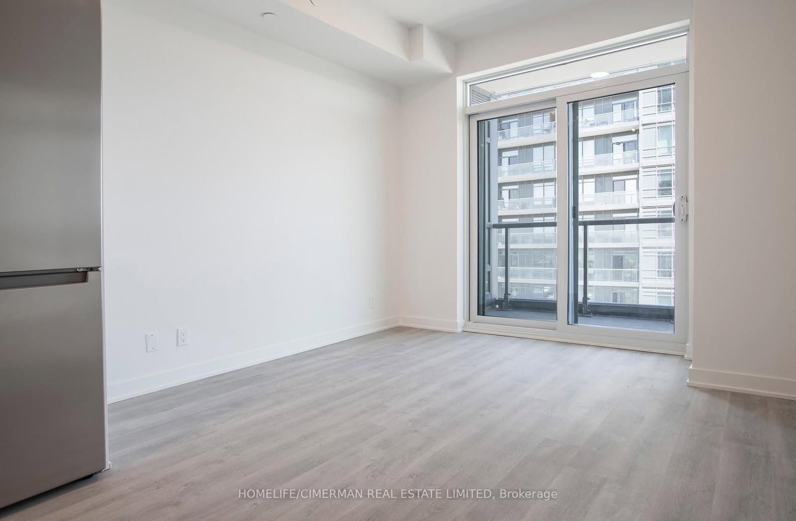 30 Upper Mall Way, Unit Suite A - 2008 thumbnail 19