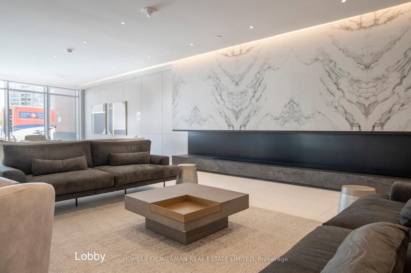 30 Upper Mall Way, Unit Suite A - 2008 thumbnail 3