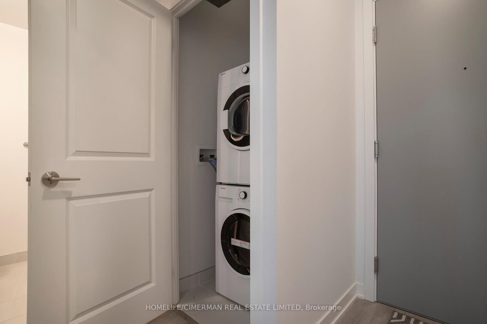 30 Upper Mall Way, Unit Suite A - 2008 thumbnail 33