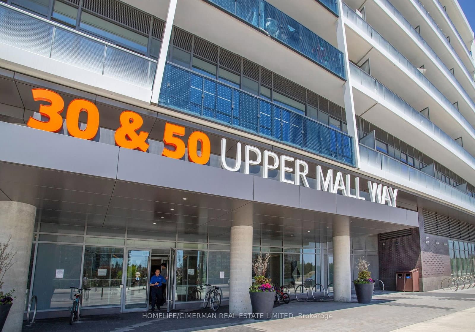 30 Upper Mall Way, Unit Suite A - 2008 thumbnail 4