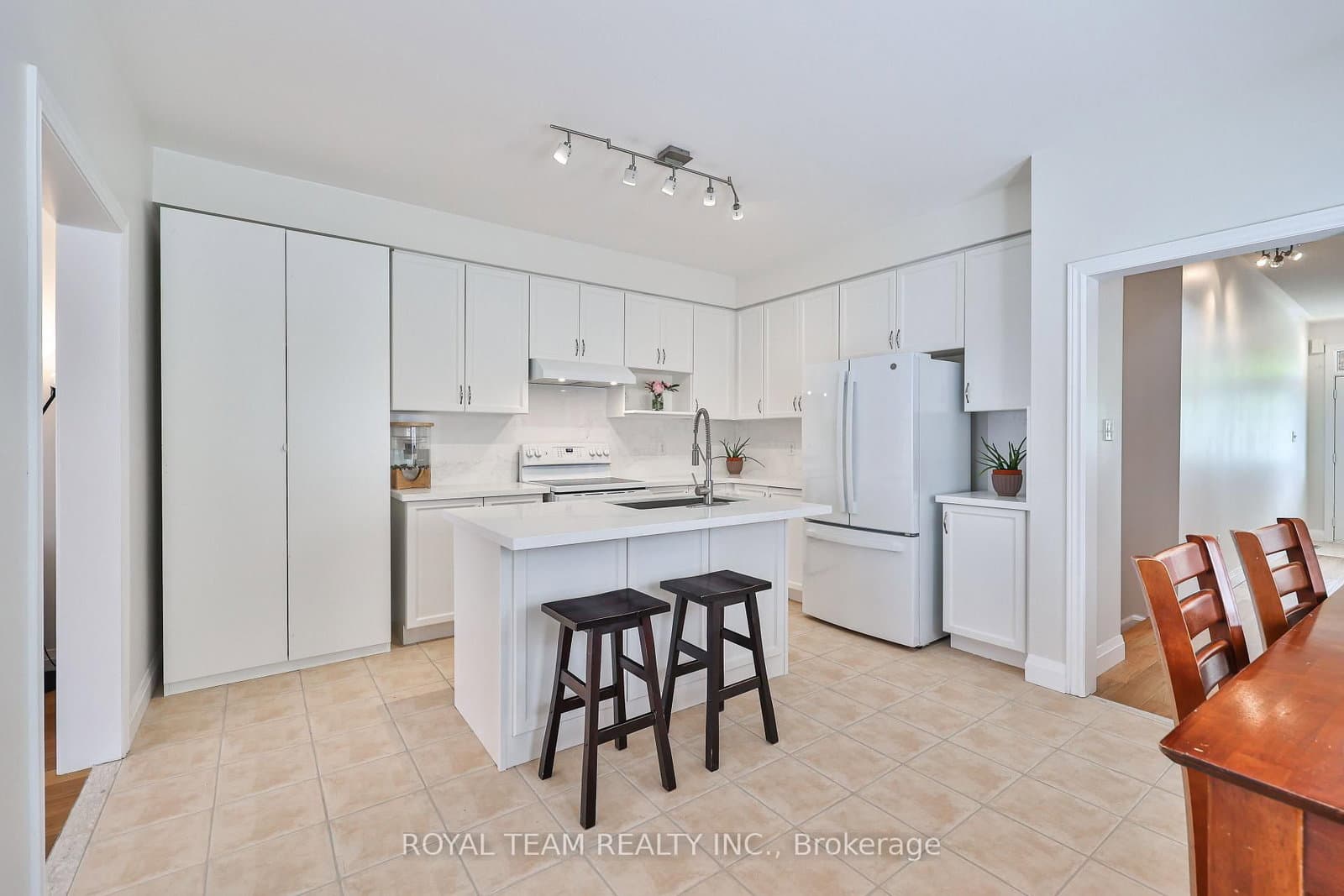 12 Spring Arbour Road thumbnail 7