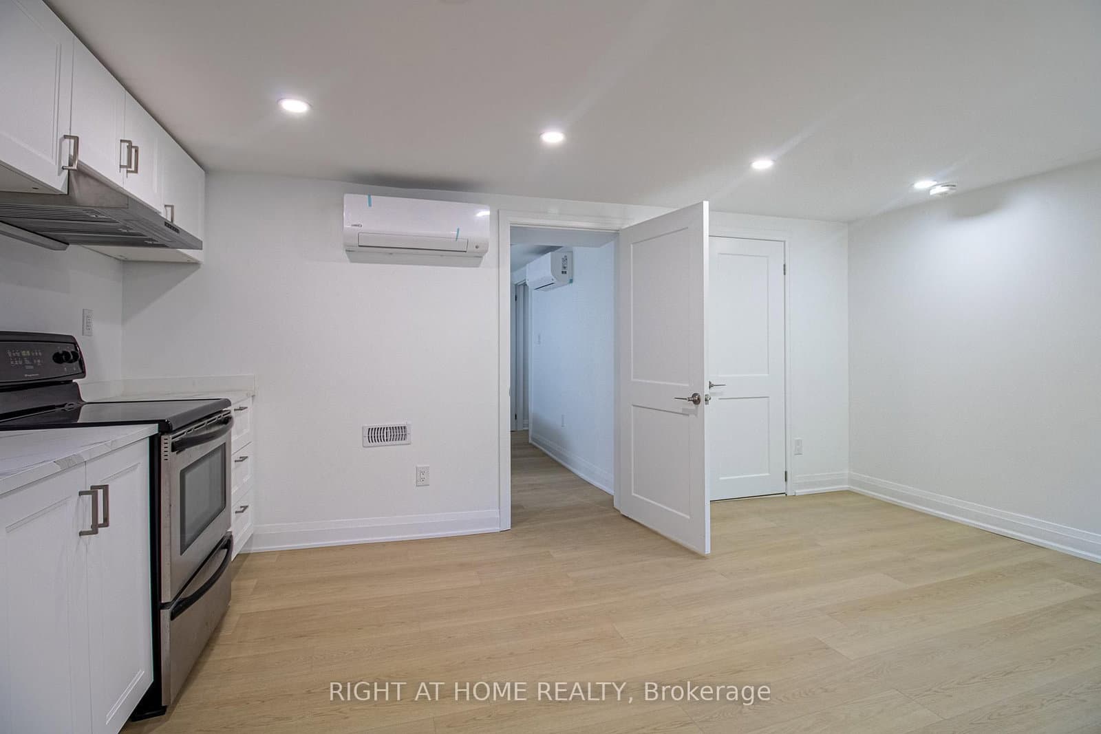88 Highland Park Boulevard, Unit 2 thumbnail 10